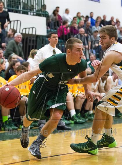 Thumbnail 1 in Monroe vs. Loudoun Valley (VHSL 3A Conference 28 Final) photogallery.
