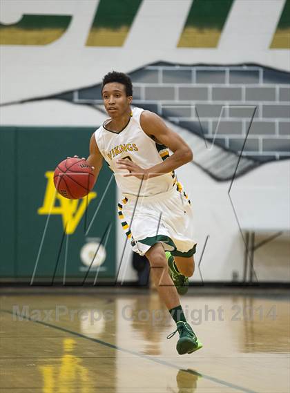 Thumbnail 2 in Monroe vs. Loudoun Valley (VHSL 3A Conference 28 Final) photogallery.