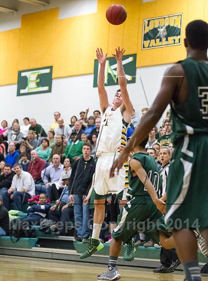 Thumbnail 3 in Monroe vs. Loudoun Valley (VHSL 3A Conference 28 Final) photogallery.