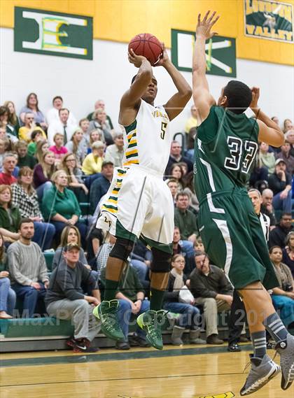 Thumbnail 3 in Monroe vs. Loudoun Valley (VHSL 3A Conference 28 Final) photogallery.