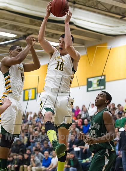 Thumbnail 2 in Monroe vs. Loudoun Valley (VHSL 3A Conference 28 Final) photogallery.