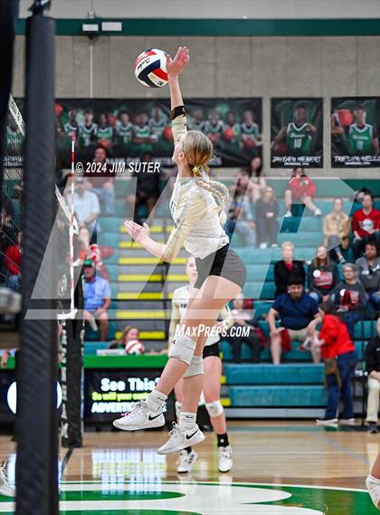 Thumbnail 3 in Round Top-Carmine vs Richards (UIL Volleyball 1A Region III Final) photogallery.