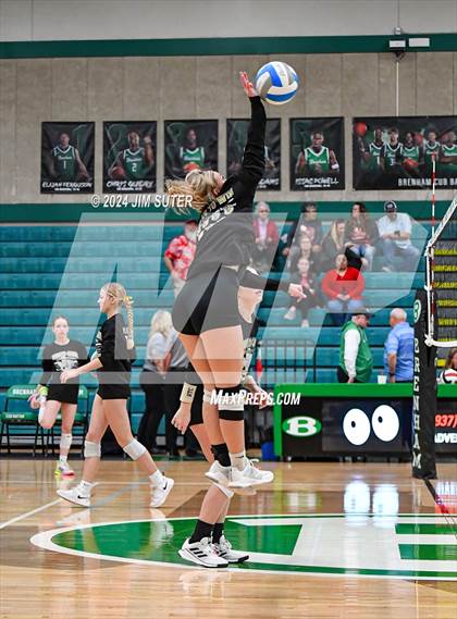 Thumbnail 2 in Round Top-Carmine vs Richards (UIL Volleyball 1A Region III Final) photogallery.