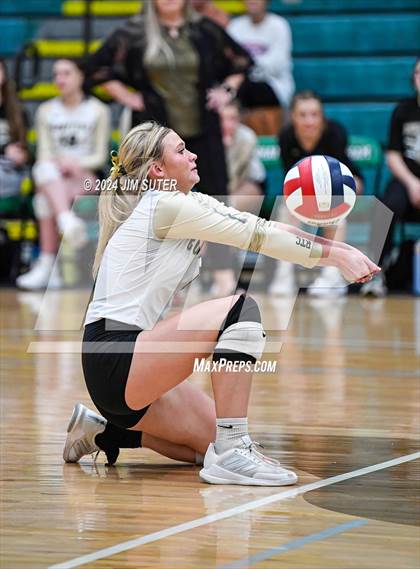 Thumbnail 3 in Round Top-Carmine vs Richards (UIL Volleyball 1A Region III Final) photogallery.