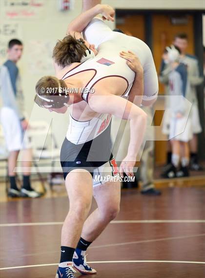 Thumbnail 1 in MHSAA Division 4 Playoffs photogallery.