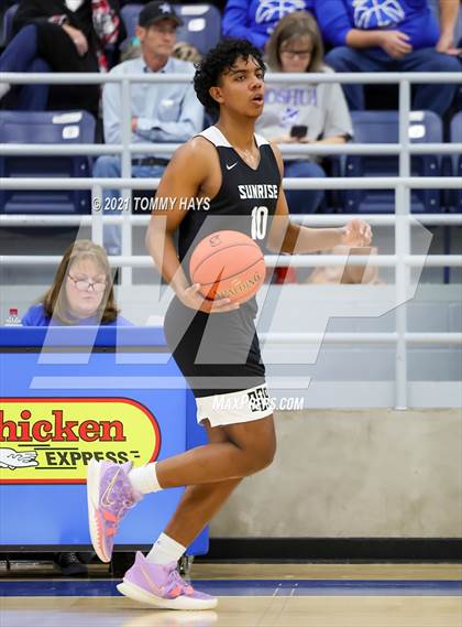 Thumbnail 3 in Joshua vs Sunrise Christian Academy photogallery.