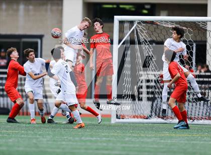Thumbnail 3 in Loyola @  Harvard-Westlake photogallery.