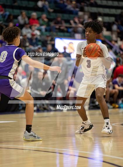 Thumbnail 1 in Southampton vs Catholic Central (NYSPHSAA Class B Semifinal)  photogallery.