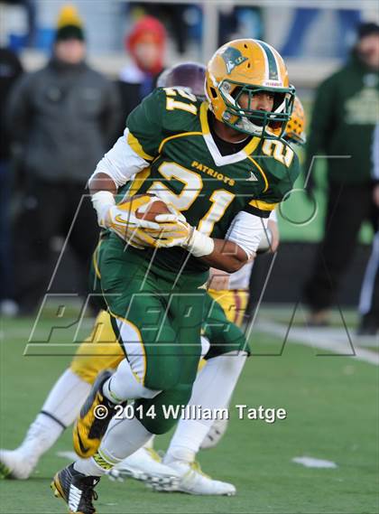Thumbnail 1 in Stevenson vs. Loyola Academy photogallery.