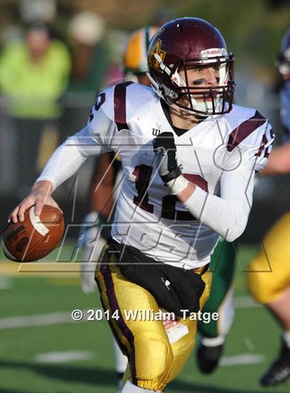 Thumbnail 3 in Stevenson vs. Loyola Academy photogallery.