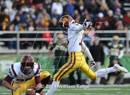 Thumbnail 2 in Stevenson vs. Loyola Academy photogallery.