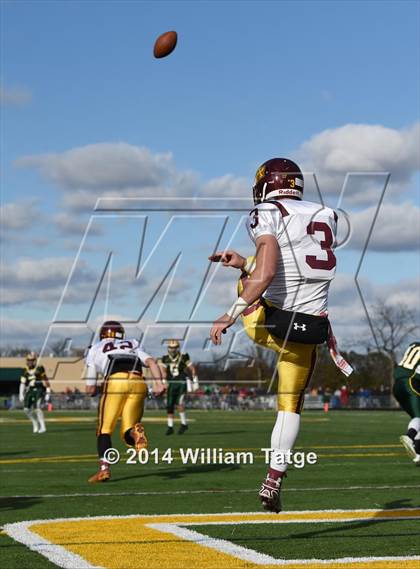 Thumbnail 2 in Stevenson vs. Loyola Academy photogallery.