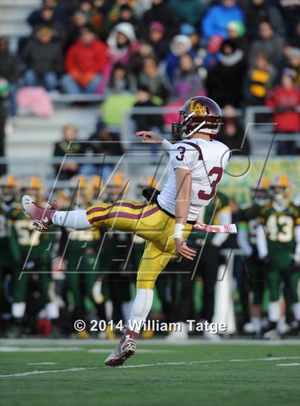 Thumbnail 3 in Stevenson vs. Loyola Academy photogallery.