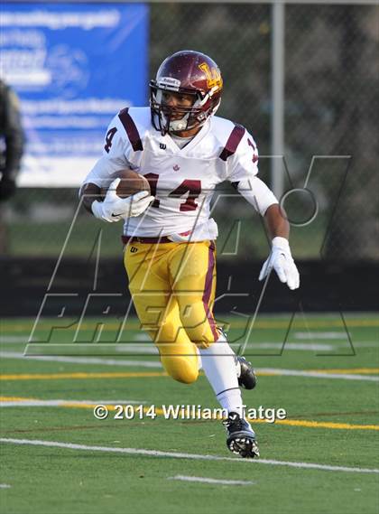 Thumbnail 3 in Stevenson vs. Loyola Academy photogallery.