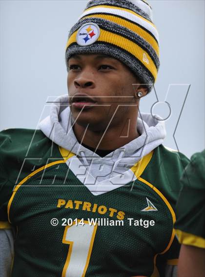 Thumbnail 3 in Stevenson vs. Loyola Academy photogallery.