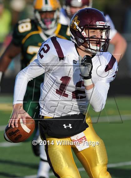 Thumbnail 2 in Stevenson vs. Loyola Academy photogallery.