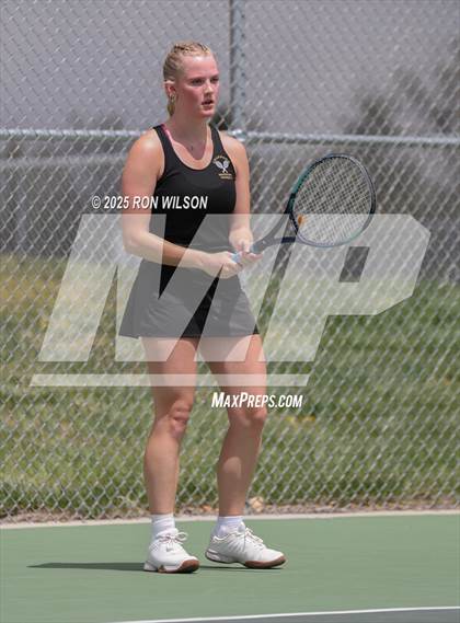 Thumbnail 1 in CHSAA 5A Region 4 Tournament photogallery.