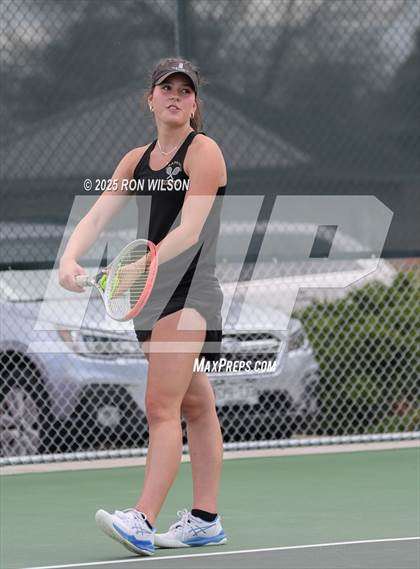 Thumbnail 1 in CHSAA 5A Region 4 Tournament photogallery.