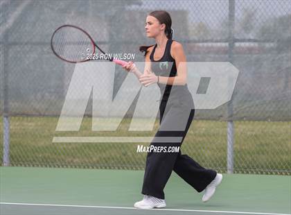 Thumbnail 3 in CHSAA 5A Region 4 Tournament photogallery.