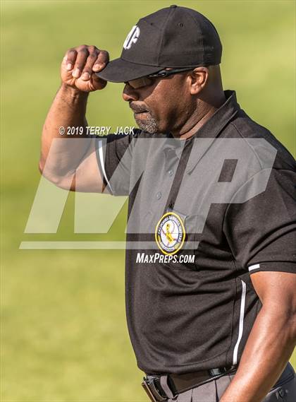 Thumbnail 1 in Huntington Beach vs. Harvard-Westlake (CIF SS D1 Semifinal) photogallery.