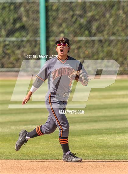 Thumbnail 3 in Huntington Beach vs. Harvard-Westlake (CIF SS D1 Semifinal) photogallery.