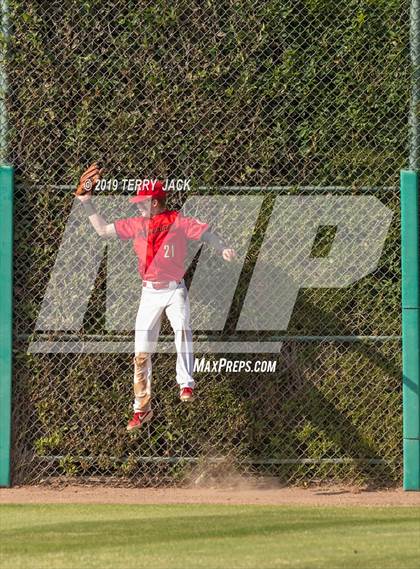 Thumbnail 2 in Huntington Beach vs. Harvard-Westlake (CIF SS D1 Semifinal) photogallery.