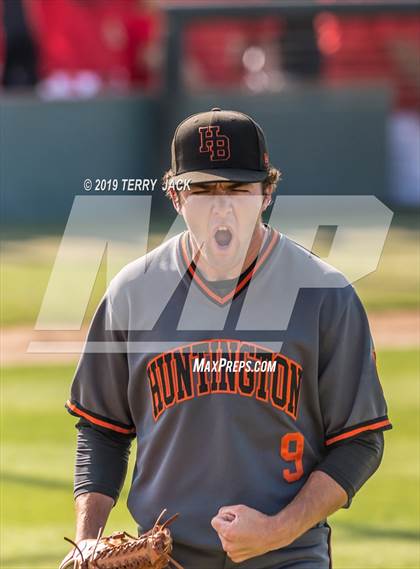 Thumbnail 2 in Huntington Beach vs. Harvard-Westlake (CIF SS D1 Semifinal) photogallery.