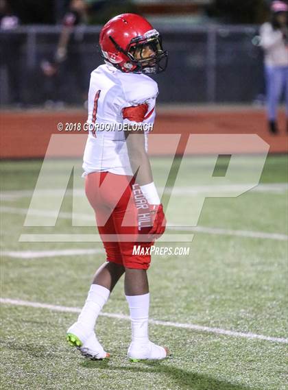 Thumbnail 2 in Cedar Hill (Red) vs Mansfield (Gold) photogallery.