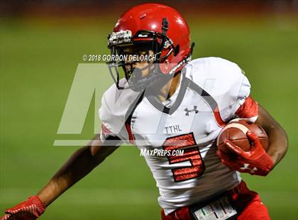 Thumbnail 3 in Cedar Hill (Red) vs Mansfield (Gold) photogallery.
