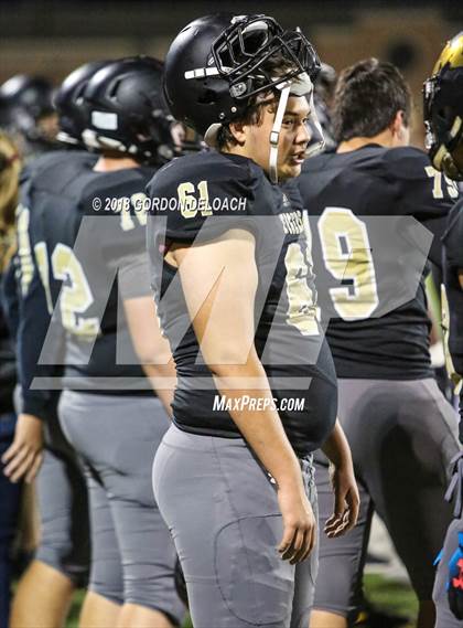 Thumbnail 1 in Cedar Hill (Red) vs Mansfield (Gold) photogallery.