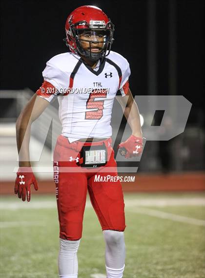 Thumbnail 1 in JV: Cedar Hill (Red) vs Mansfield (Gold) photogallery.