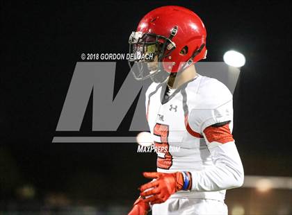 Thumbnail 1 in Cedar Hill (Red) vs Mansfield (Gold) photogallery.