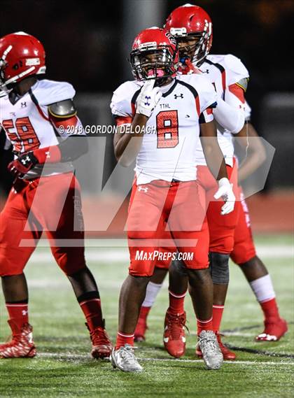 Thumbnail 2 in Cedar Hill (Red) vs Mansfield (Gold) photogallery.