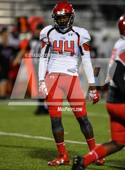 Thumbnail 1 in Cedar Hill (Red) vs Mansfield (Gold) photogallery.