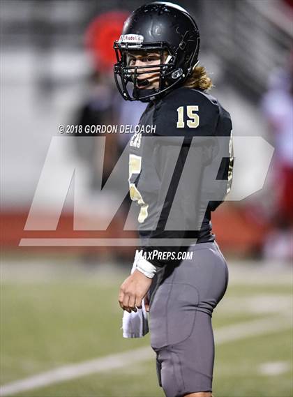 Thumbnail 1 in Cedar Hill (Red) vs Mansfield (Gold) photogallery.