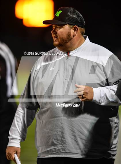 Thumbnail 2 in Cedar Hill (Red) vs Mansfield (Gold) photogallery.