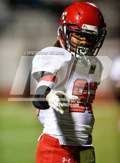 Thumbnail 3 in JV: Cedar Hill (Red) vs Mansfield (Gold) photogallery.