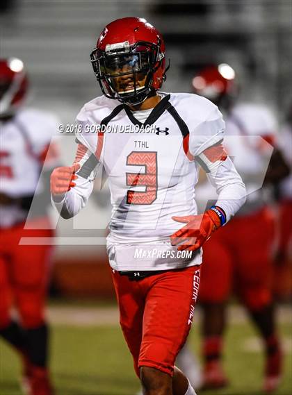 Thumbnail 1 in Cedar Hill (Red) vs Mansfield (Gold) photogallery.
