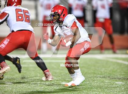 Thumbnail 2 in JV: Cedar Hill (Red) vs Mansfield (Gold) photogallery.