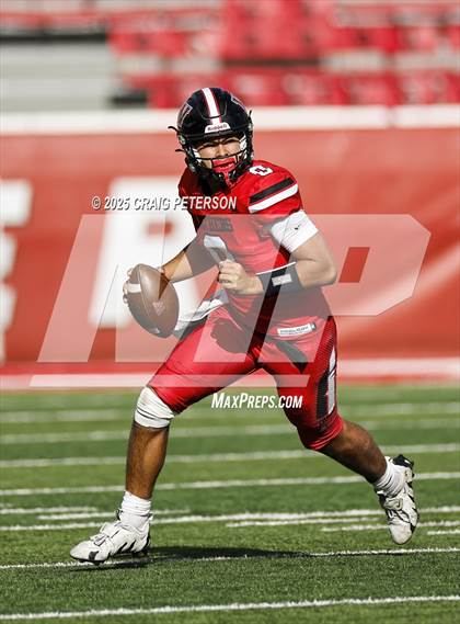 Thumbnail 3 in Orem vs West (UHSAA 5A Semifinal) photogallery.