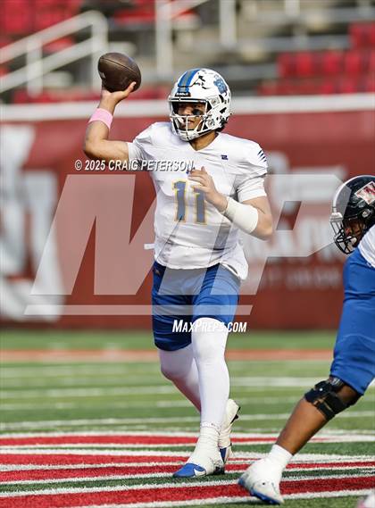 Thumbnail 3 in Orem vs West (UHSAA 5A Semifinal) photogallery.