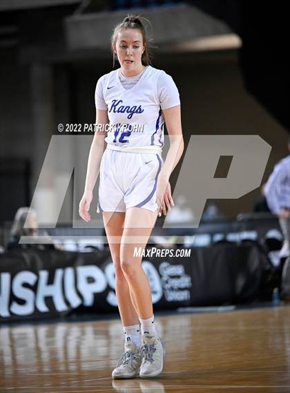 Thumbnail 3 in Lake Washington vs. Hermiston (WIAA 3A Round 2 State Playoff)  photogallery.