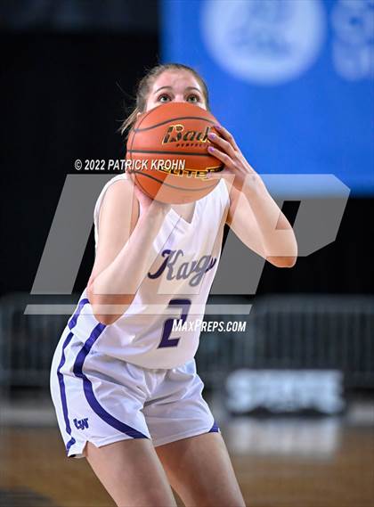 Thumbnail 2 in Lake Washington vs. Hermiston (WIAA 3A Round 2 State Playoff)  photogallery.