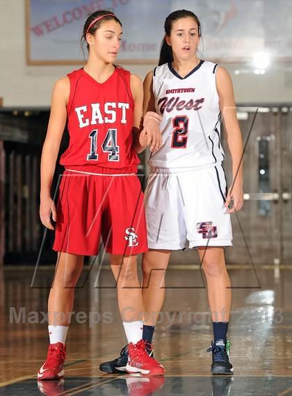 Thumbnail 2 in Smithtown East @ Smithtown West photogallery.