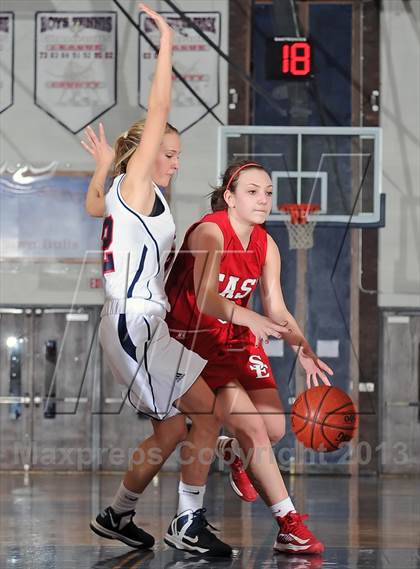 Thumbnail 3 in Smithtown East @ Smithtown West photogallery.