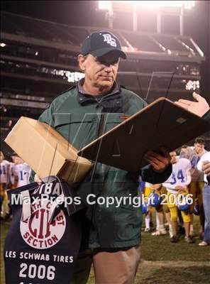 Thumbnail 1 in De La Salle vs Foothill (NCS 4A Final) photogallery.