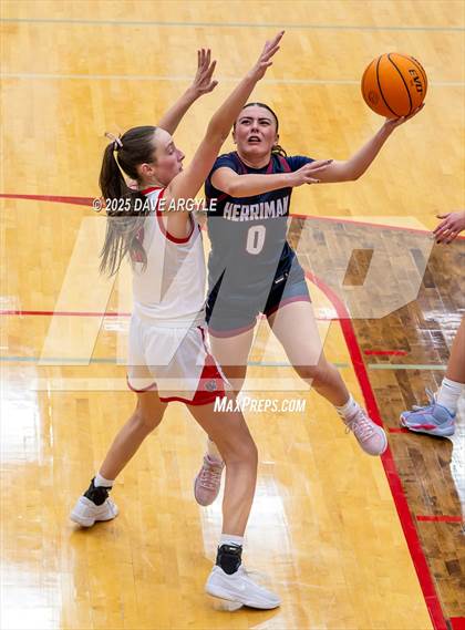 Thumbnail 3 in Herriman @ American Fork (UHSAA 6A First Round) photogallery.