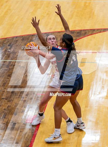 Thumbnail 1 in Herriman @ American Fork (UHSAA 6A First Round) photogallery.