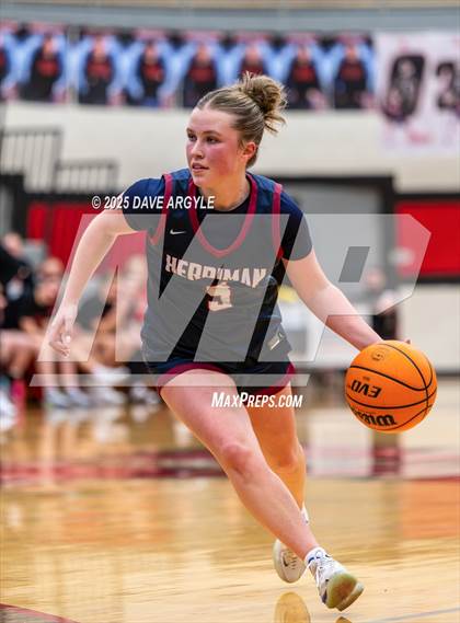 Thumbnail 1 in Herriman @ American Fork (UHSAA 6A First Round) photogallery.