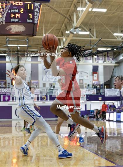 Thumbnail 3 in Quincy vs. Alton (Prairie Farms Holiday Classic) photogallery.
